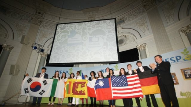 Uluslararası Çevre Olimpiyatı’nda Dereceye Giren Öğrencilere Ödülleri Verildi