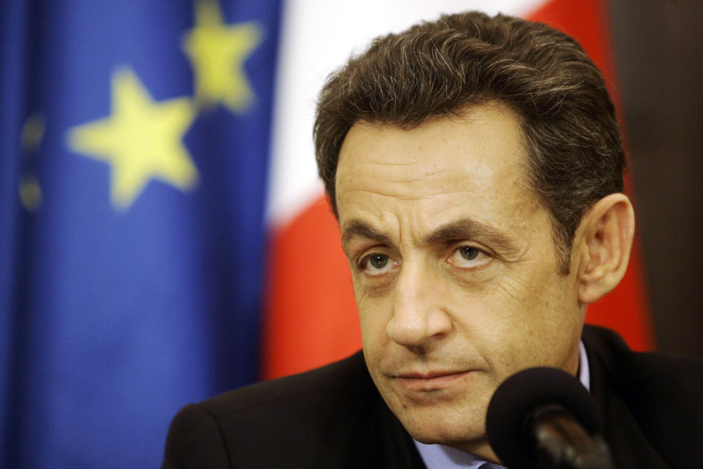 Sarkozy: Schengen Anlaşması’nın “öldüğünü” savundu.