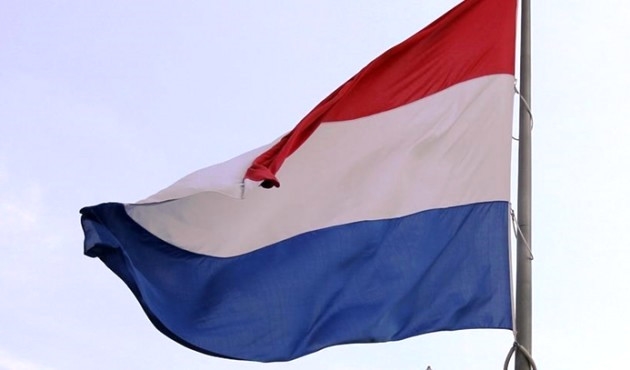 Hollanda İsrail’i kınadı