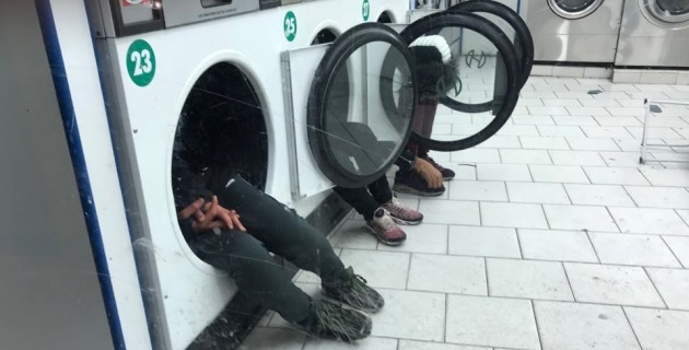 Paris’te kurutma makinelerinde uyuyan göçmen çocuklar tartışma yarattı!