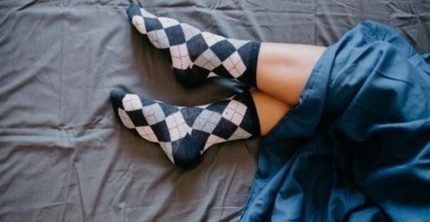 Çorapla uyumak faydalı mı?