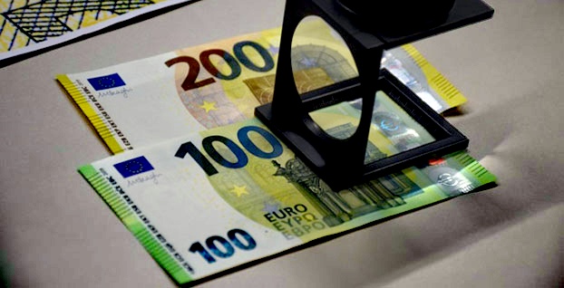 100 VE 200 EUROLUK BANKNOTLAR YENİLENDİ