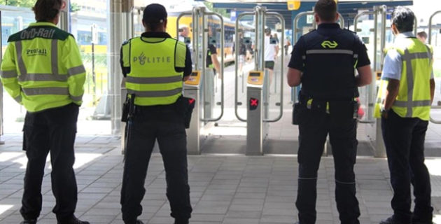 Amsterdam’daki Bıçaklı Saldırının Terör Saldırısı Olduğu Açıklandı