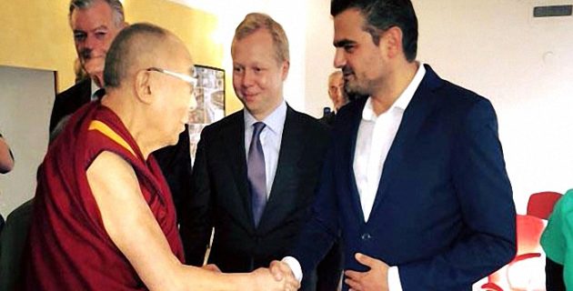 Türkiye Kökenli Milletvekili, Dalai Lama’dan Destek İstedi