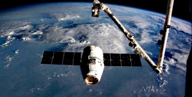 SpaceX’ten uzay istasyonuna Noel hediyesi!