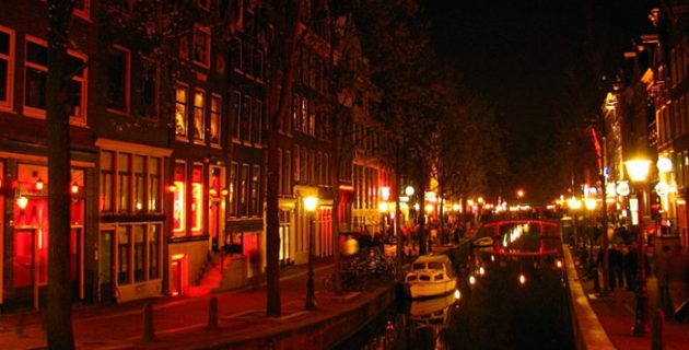 Hollanda’da paralı seksin yasaklanması için imza kampanyası başlatıldı