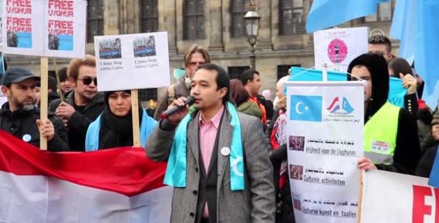 Hollanda’da Doğu Türkistan protestosu – AMSTERDAM
