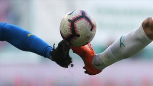 Hollanda’da futbol ligleri askıya alındı