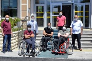 Hollanda’da yaşayan gurbetçilerden engellilere anlamlı destek