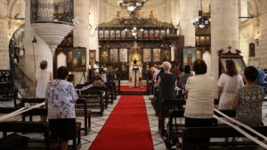Türkiye farklı inançlara sağlanan ibadet yeri sayısında Batı’nın 5 kat önünde