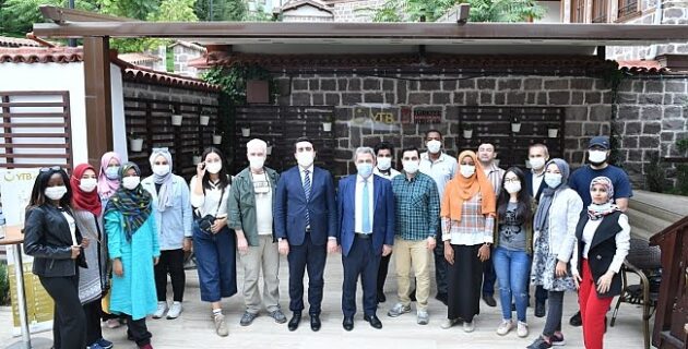 YTB’den Türkiye Burslusu Öğrencilere Fotoğraf Eğitimi ve Foto-Safari