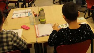 Hollanda’da ilkokullardaki İslamofobik eğitim materyalleri Müslümanların tepkisini çekti