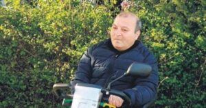 Hollanda’nın “Fişini çekeceğiz” dediği Covid-19 hastası İlhan Duman, Türk doktorlar tarafından hayata döndürüldü