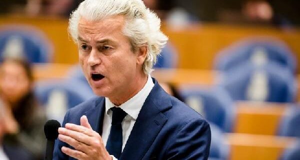 Hollandalı seçmenler aşırı sağcı lider Wilders’in ‘Müslümanlara daha iyi davranmasını’ istiyor