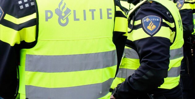 Amsterdam’da biçakli saldirida bir kisi yasamini yitirdi, 4 kisi yaralandi