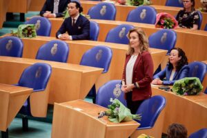 Vera Bergkamp (D66), Meclisin yeni Başkanı seçildi