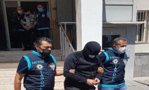 Telefonla aradıkları 371 Hollandalıyı 73 milyon TL dolandıran 3 kişi Kayseri’de yakalandı