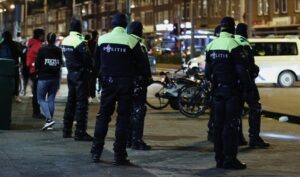 Hollanda’daki Aşırı Sağcı Gruplardan “Terör” Tehdidi