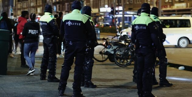 Hollanda’daki Aşırı Sağcı Gruplardan “Terör” Tehdidi