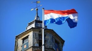 Hollanda’da ‘enerji krizinden etkilenen dini kuruluşlara destek’ önergesi kabul edildi