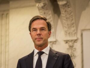 Hollanda Başbakanı Rutte ‘çiftçi eylemlerinin’ derhal durdurulmasını istedi