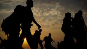 Hollanda İnsan Hakları Enstitüsü’nden hükümete mülteciler arasında ayrım yapmaması uyarısı