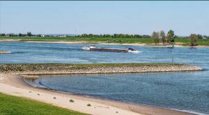 Ren Nehri’nde suların çekilmesi Hollanda ekonomisini olumsuz etkiliyor