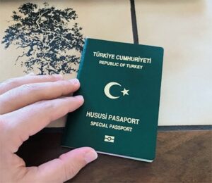 Yeşil pasaport için süre uzatma işlemi başladı
