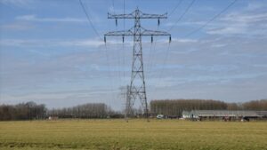 Hollanda’da bazı fabrikalar artan elektrik fiyatları nedeniyle üretimi durdurdu