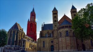 Hollanda’da rahip eksikliği ve enerji tasarrufu nedeniyle daha az ayin yapılıyor