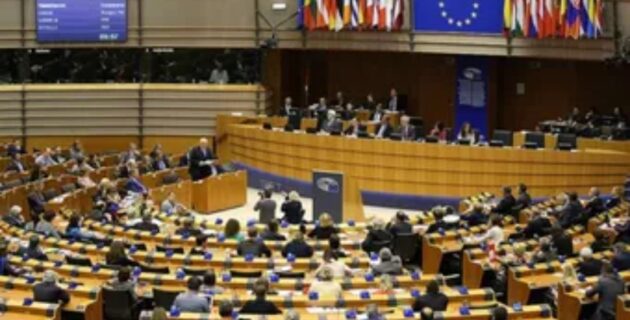 Avrupa Parlamentosu, AB’nin göç ve iltica kurallarını değiştirecek paketi onayladı