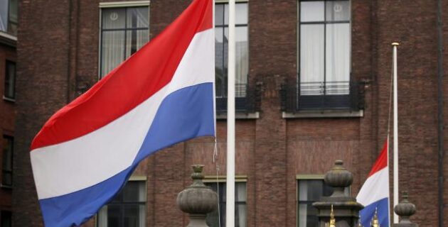 Hollanda geçmişiyle yüzleşiyor