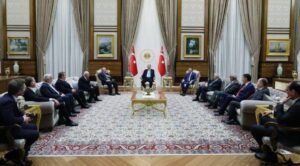 Zafer sonrası Erdoğan Cumhur İttifakı liderleriyle görüştü